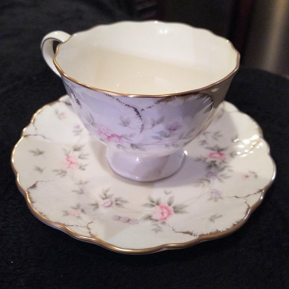 Elegant Mikasa 5 Piece Ivory Bone China Place Setting - Remembrance - Picture 2 of 6